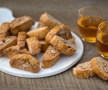 Cantucci (Almond cookies)