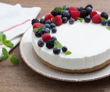 No-bake yogurt cake