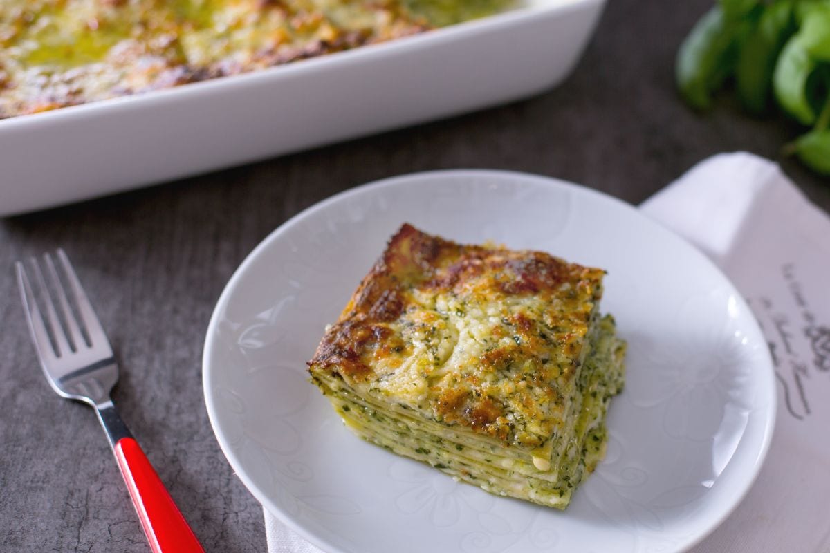 Pesto lasagna - Italian recipes by GialloZafferano