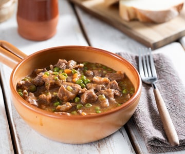 Beef stew with peas