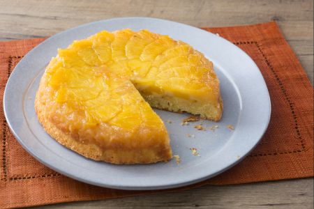 Pineapple upside-down cake