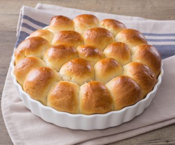 Danubio salato (Savory pull-apart bread)