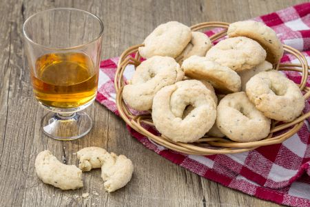 Wine cookies