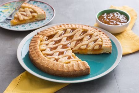 Apricot jam tart