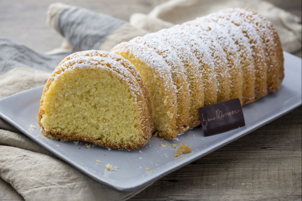 Amor Polenta (Polenta sponge cake)