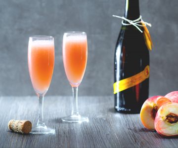 Bellini cocktail