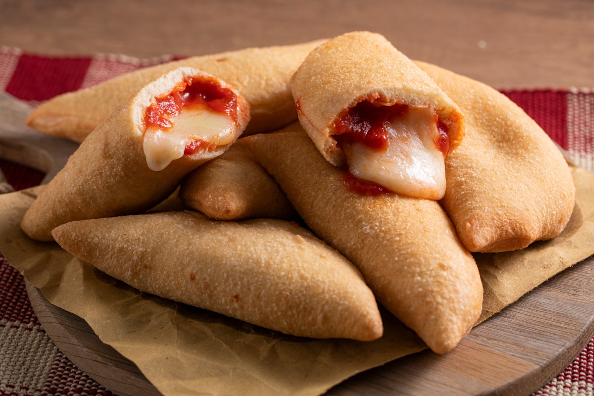 Fried panzerotti (calzone) » ChefSane