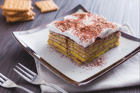 Brick cake (Layered no-bake cake)