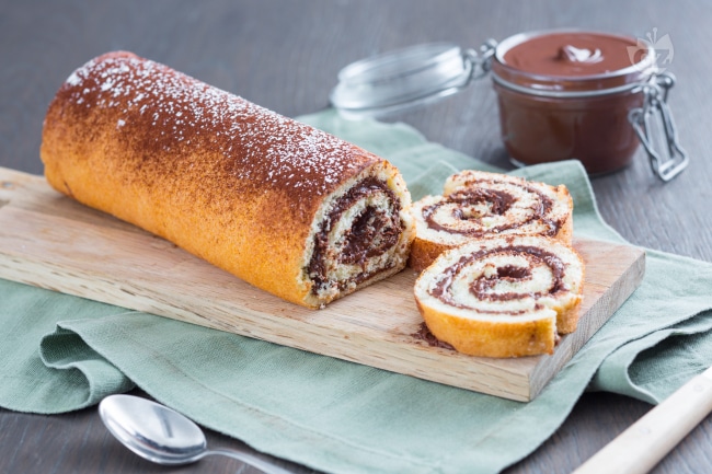 Nutella roll - Italian recipes by GialloZafferano