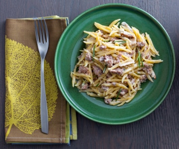 Pasta with mushrooms and sausage