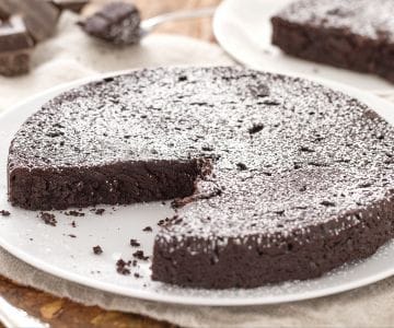 Flourless chocolate cake