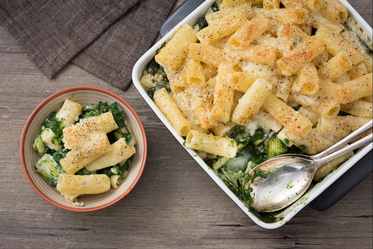 Spinach pasta bake