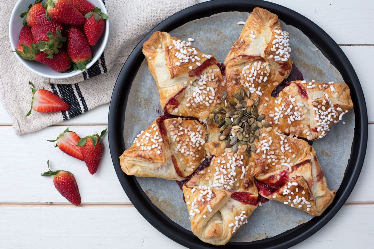 Fruit and chocolate puff pastry