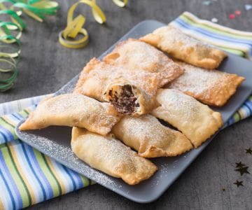 Ricotta and chocolate fritters