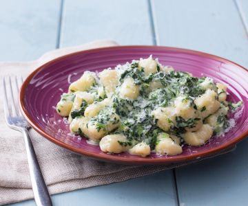 Gnocchi with stracchino and spinach