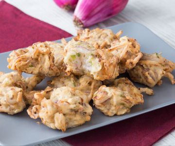 Red onion fritters