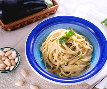 Pasta with eggplant pesto