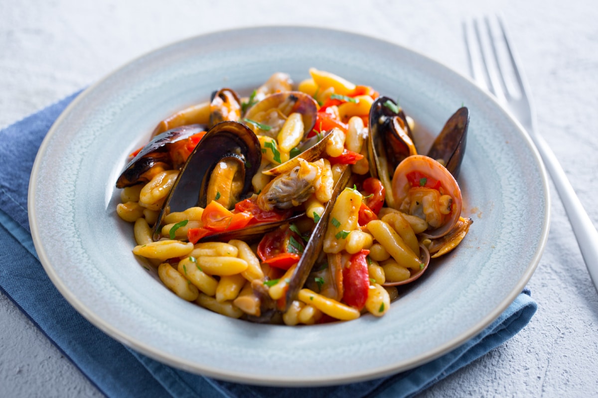 Seafood cavatelli - Italian recipes by GialloZafferano