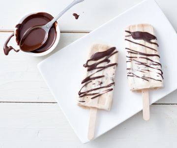 Coffee and cream popsicles