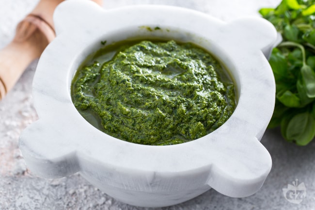 Genoese pesto (Pesto alla genovese) - Italian recipes by GialloZafferano