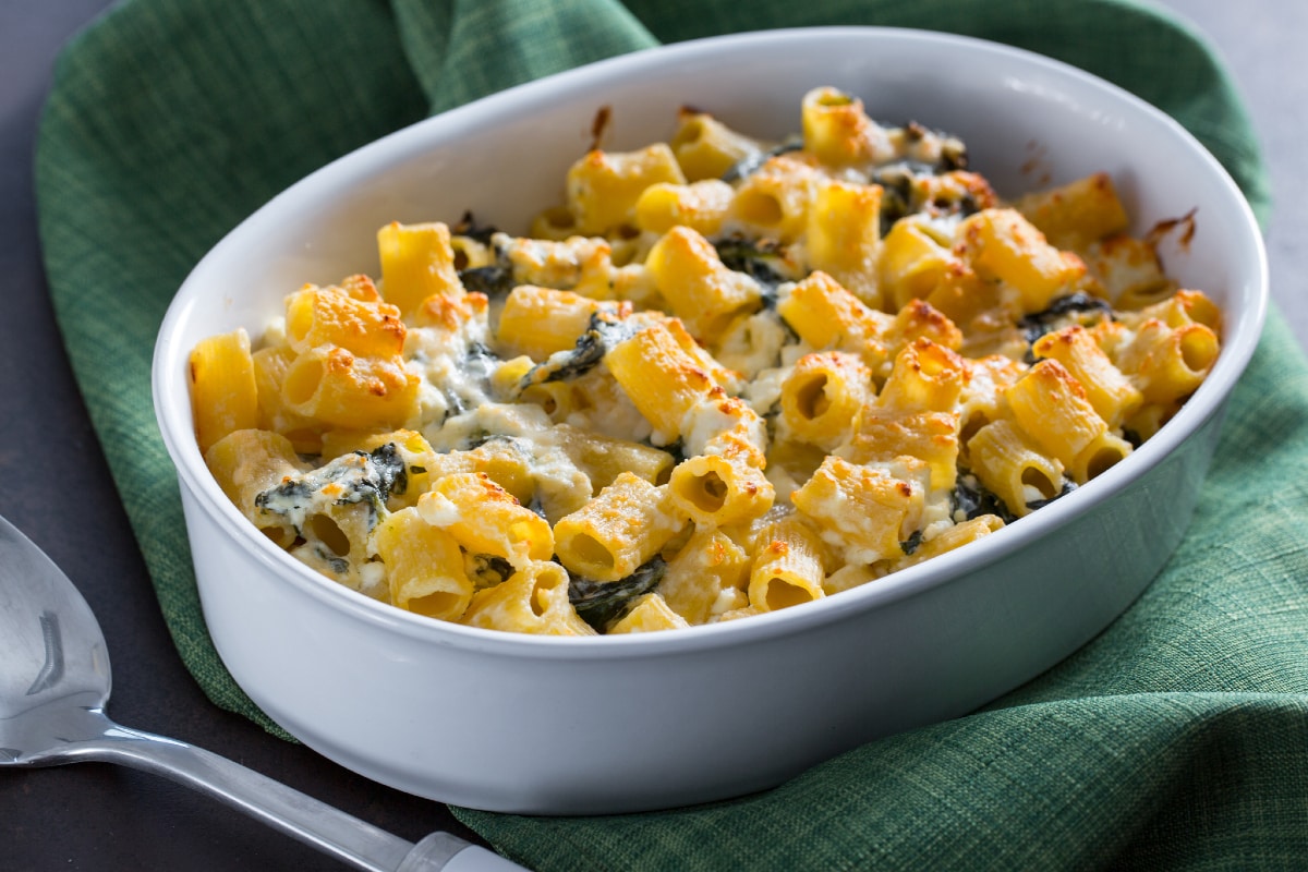 Feta and spinach pasta bake - Italian recipes by GialloZafferano