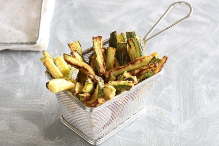 Air fryer zucchini fries