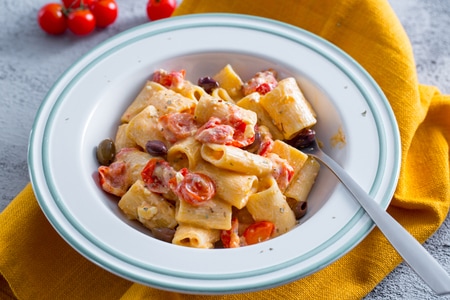 Baked feta pasta