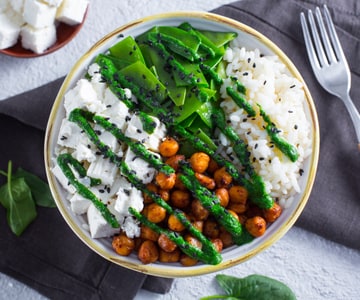 Rice bowl with spinach pesto