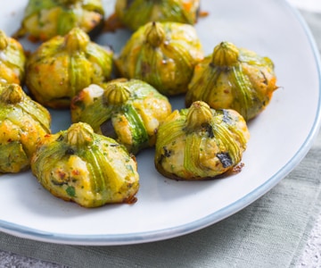 Zucchini flower bundles