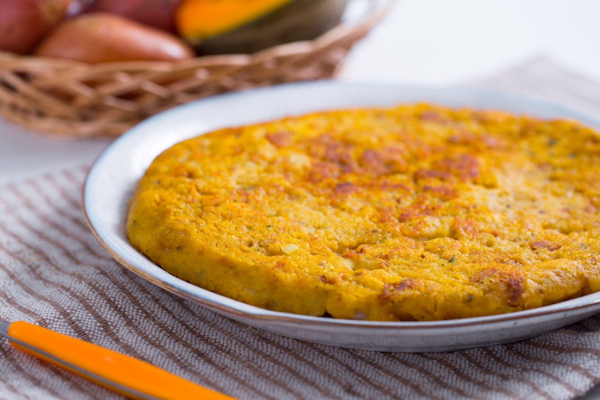 Savory bread and vegetable cake