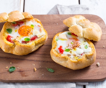 Eggs in bread