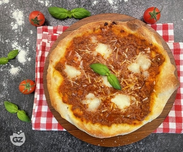 Bolognese Pizza