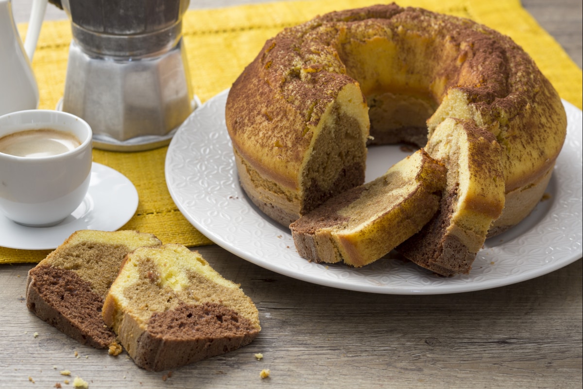 Tiramisu bundt cake