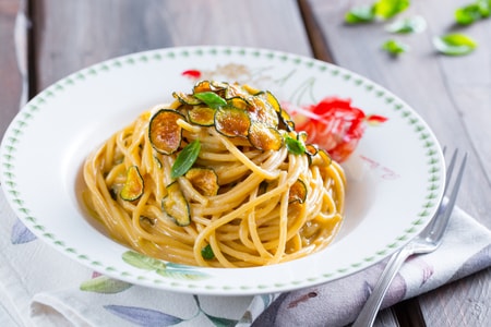 Spaghetti alla Nerano (spaghetti with zucchini)