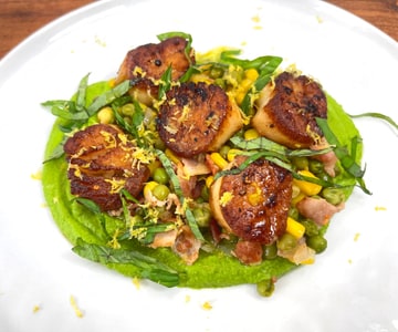 Sea scallops, corn, peas and bacon