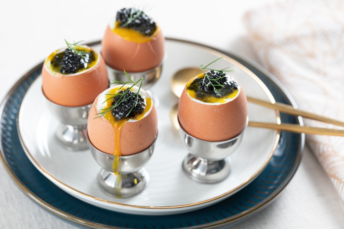 Soft-boiled eggs with caviar - Italian recipes by GialloZafferano