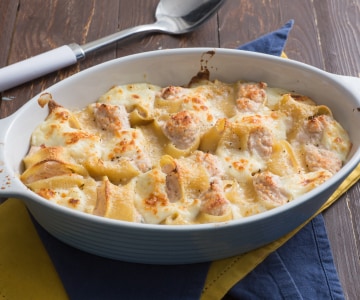 Ham stuffed shells (Conchiglioni ripieni di prosciutto)