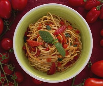 Three Tomato Spaghetti
