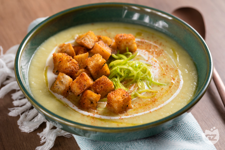 Leek velouté with tasty croutons