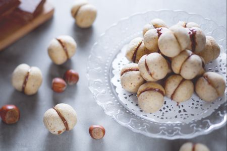 Hazelnut Lady's Kisses