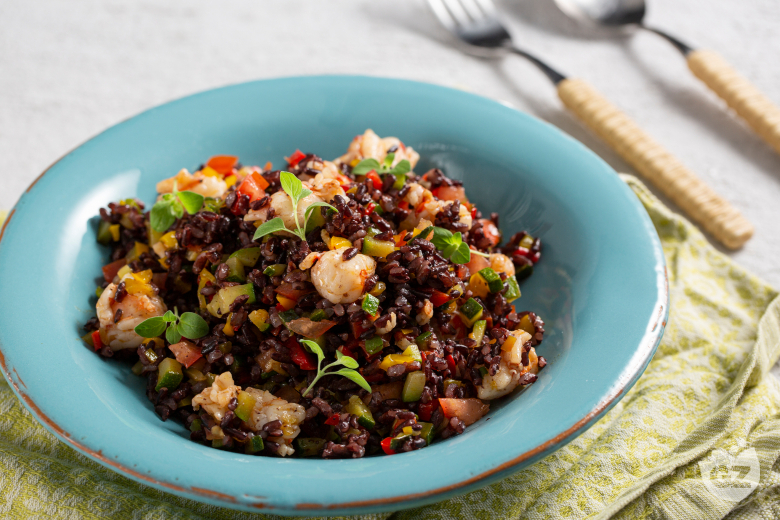 Venere Rice Salad with Vegetables and Shrimp