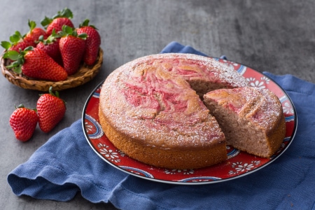 Soft Strawberry Cake