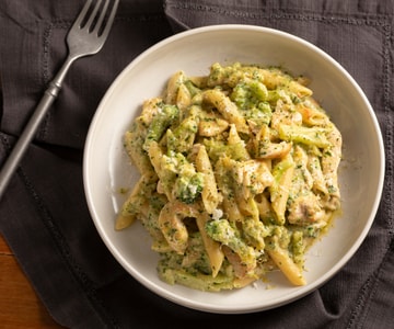 Pasta with Chicken and Broccoli