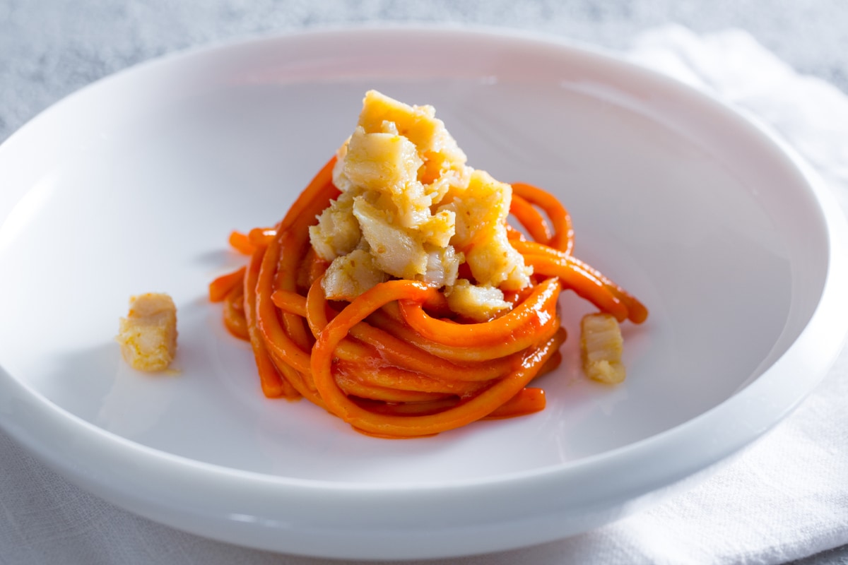 Spaghettoni with Bell Pepper Cream and Salt Cod