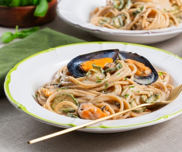 Spaghetti alla Nerano with Mussels