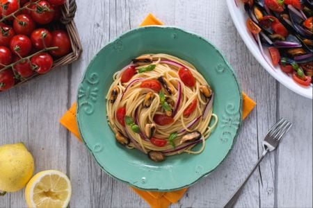 Spaghetti with Catalan-style mussels