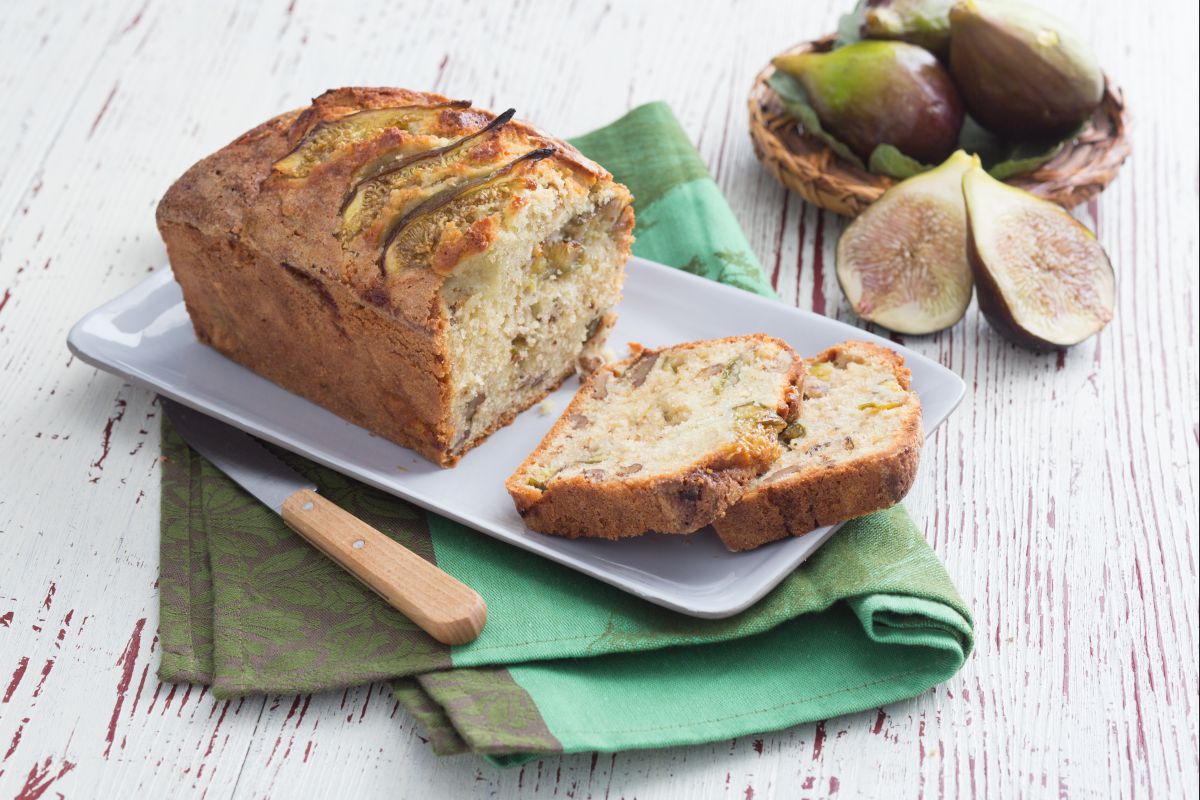 Fig and Walnut Plumcake