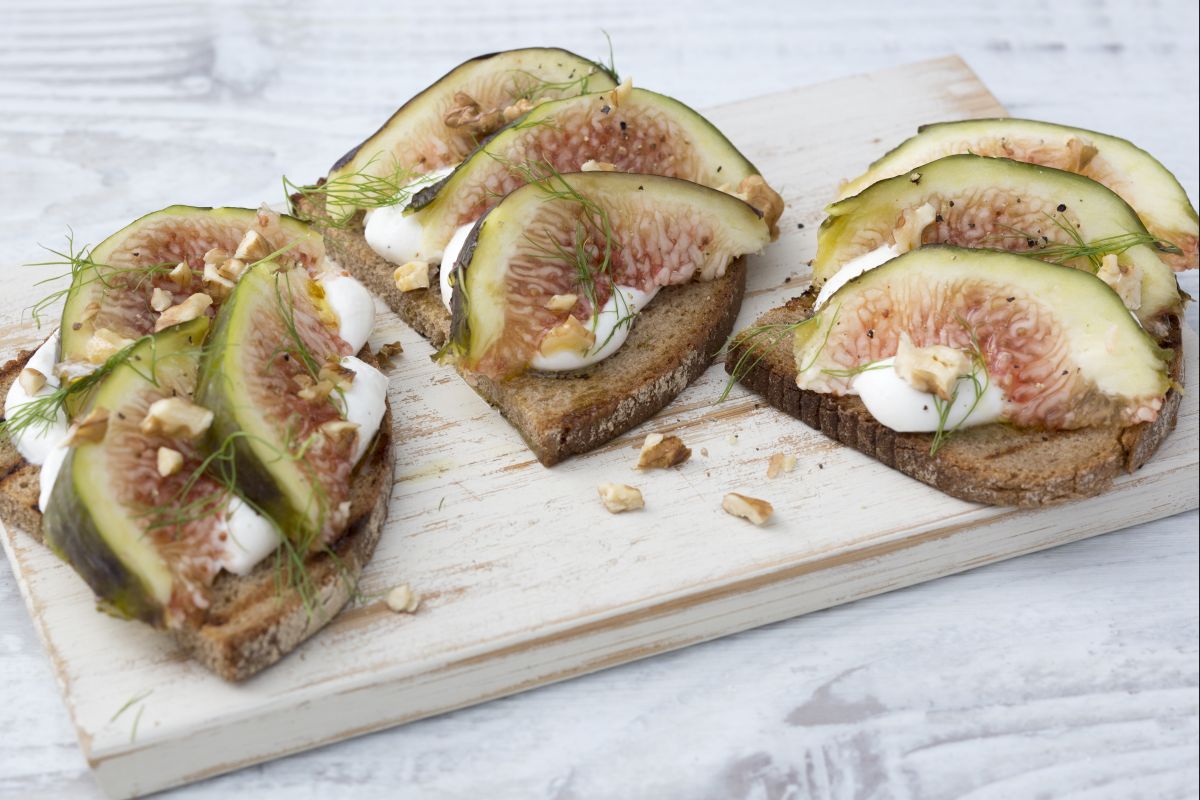 Fig Crostini