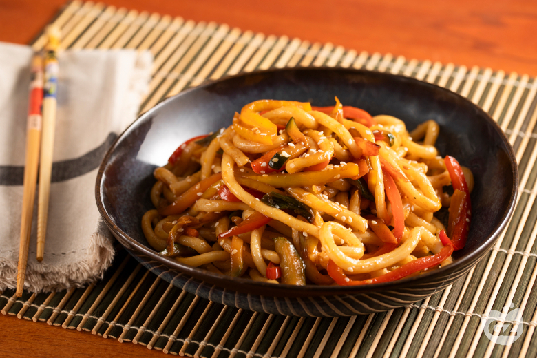 Udon with vegetables