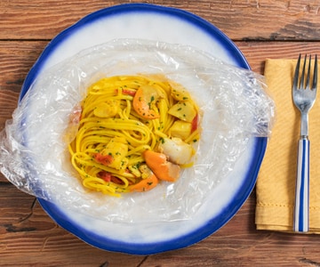 Linguine en papillote with scallops